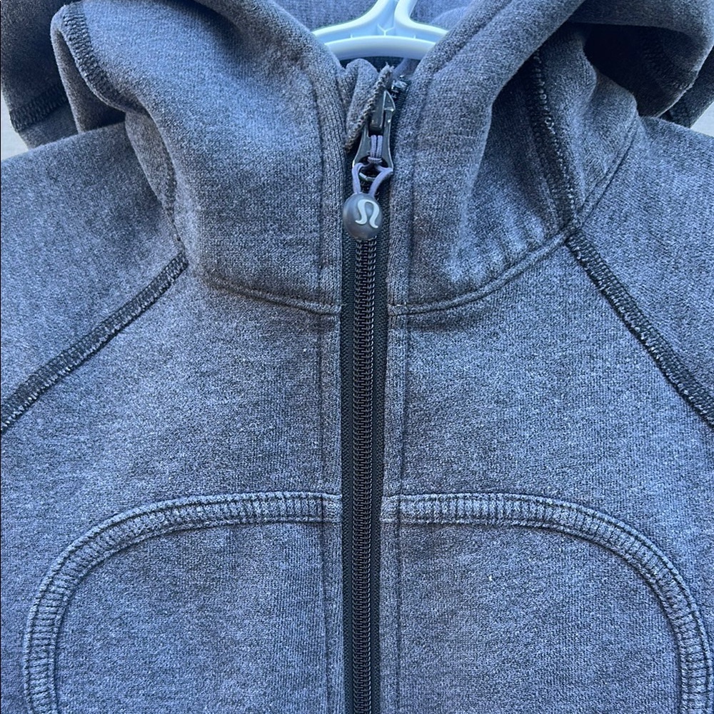 Lululemon Gray Scuba Hoodie - Picture 4 of 6